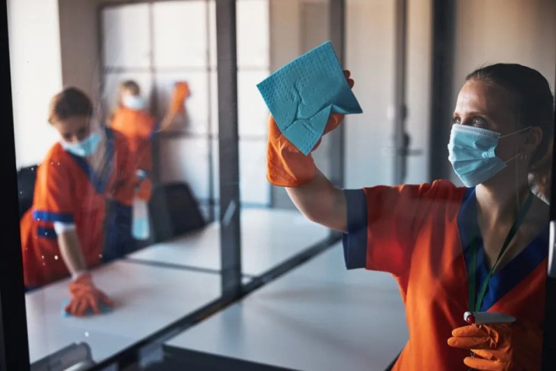 Pulizia professionale di ufficio a Bologna — La Pulinova